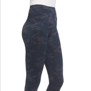 SPANX seamless leggings